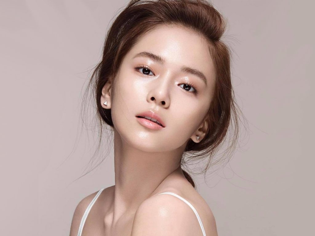 best korean makeup brands and korean beauty tricks to achieve natural makeup looks