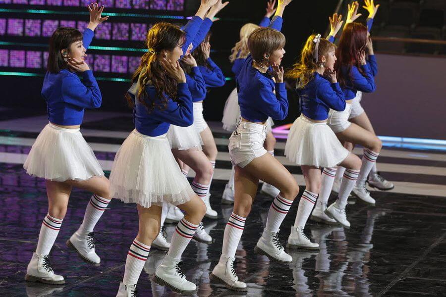 top 10 most popular momoland songs music videos of all time youtube delivered korea