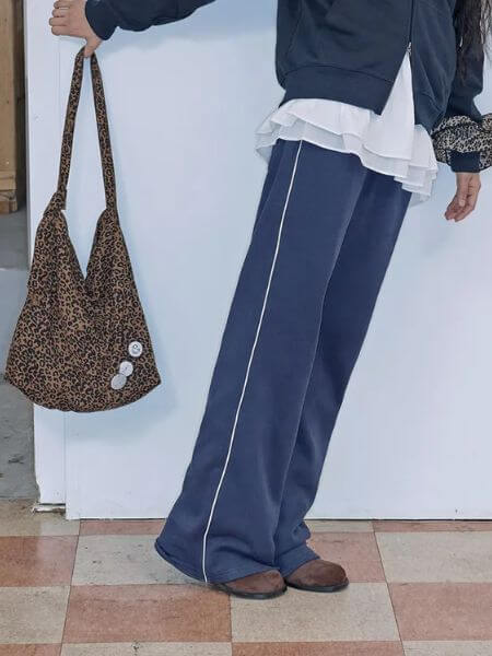 Mixxo - [Kinda Cool] Semi-Bootcut Sweatpants