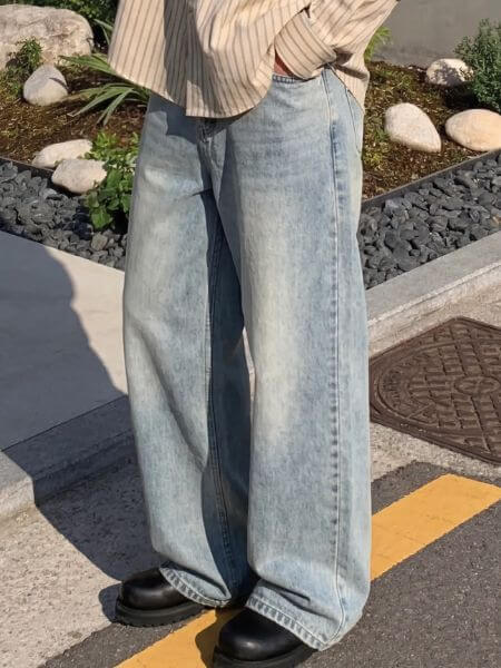 Nombre - Back Elastic Plain Washed Wide Denim Pants (Light Blue)