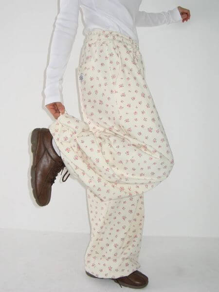 Ronron - Floral Wide Sweat Pants (Cream)