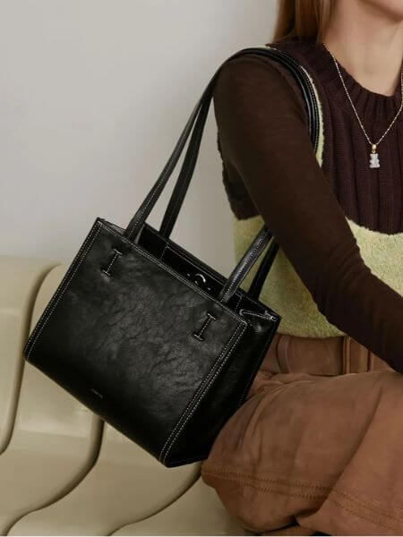 Stand Oil - Oblong Bag Mini